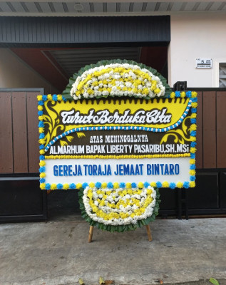 Papan Bunga Duka di Sidayu