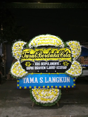 Papan Bunga Duka di Sidayu
